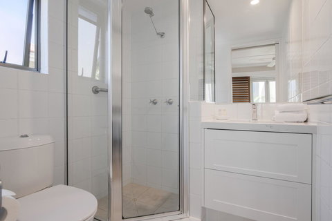 Bella Casa Noosa - Bed n Breakfasts 25