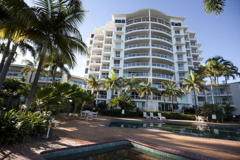 Mariners North Holiday Apartments - Accommodation Australia 9
