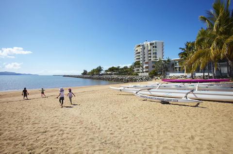 Mariners North Holiday Apartments - Accommodation Australia 1