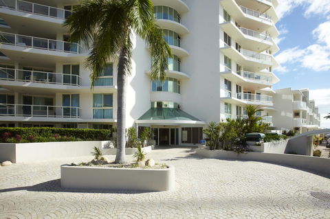 Mariners North Holiday Apartments - Accommodation Australia 16
