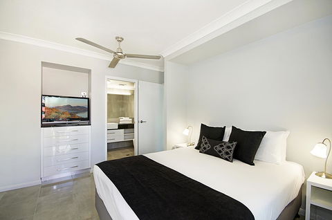 Mariners North Holiday Apartments - Accommodation Australia 35