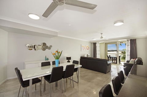 Mariners North Holiday Apartments - Accommodation Australia 27