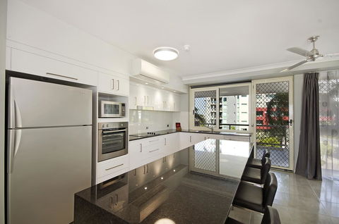 Mariners North Holiday Apartments - Accommodation Australia 33