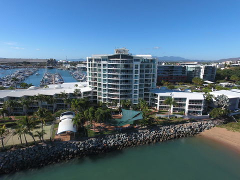 Mariners North Holiday Apartments - Accommodation Australia 0
