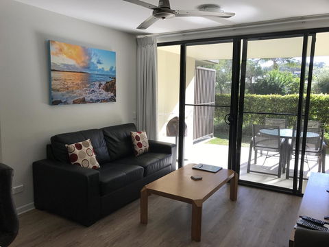 Agnes Water Beach Club - Australia Shopping 17