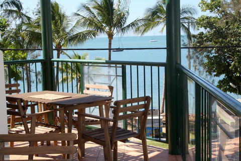 Magnetic Sunsets Resort - Local Tourism 3