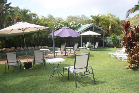 Magnetic Sunsets Resort - Local Tourism 8