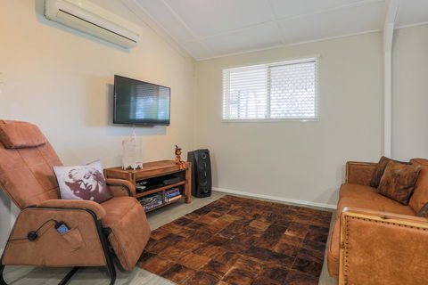 Bed & Breakfast 1 Bedroom Guest House - Australia Shopping 24
