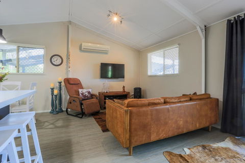 Bed & Breakfast 1 Bedroom Guest House - Australia Shopping 25