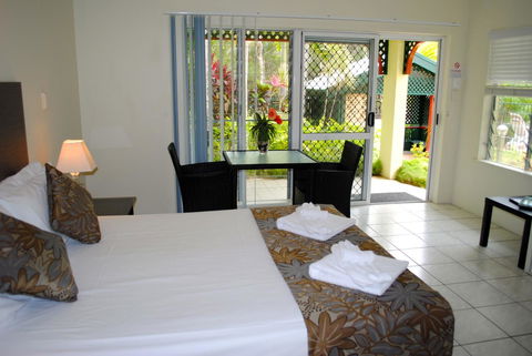 The Port Douglas Queenslander - Bed n Breakfasts 42