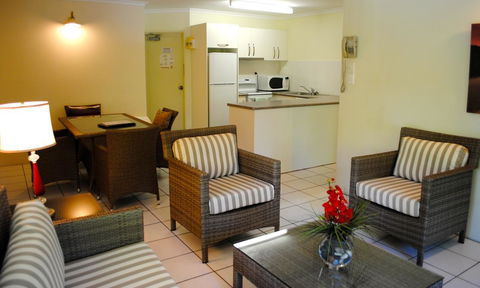 The Port Douglas Queenslander - Bed n Breakfasts 34