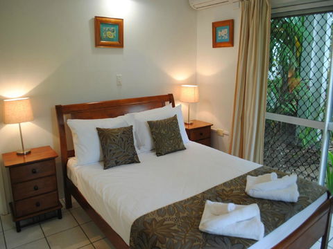 The Port Douglas Queenslander - Bed n Breakfasts 17