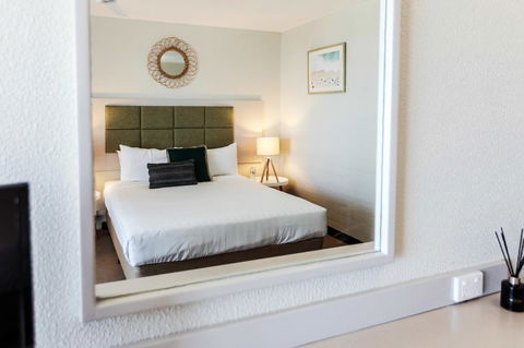 Greenmount Beach House - Accommodation Australia 7