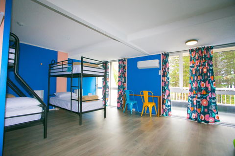 Greenmount Beach House - Accommodation Australia 25