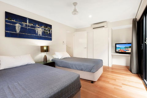 Shorelines - Accommodation Australia 7
