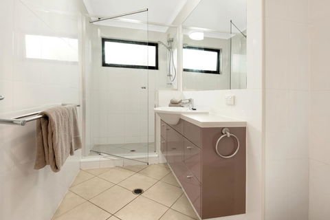 Shorelines - Accommodation Australia 6