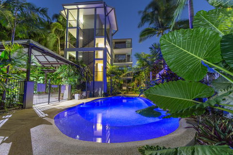 Sea Point On Trinity Beach - Accommodation Australia 24