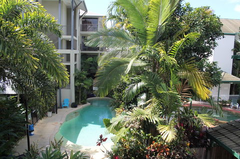 Sea Point On Trinity Beach - Accommodation Australia 8
