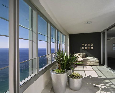 Q1 Resort & Spa - Official - Accommodation Australia 30