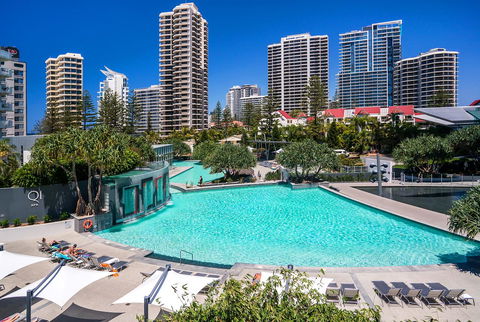 Q1 Resort & Spa - Official - Accommodation Australia 3
