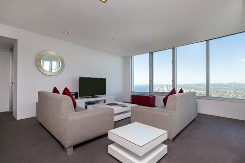 Q1 Resort & Spa - Official - Accommodation Australia 43