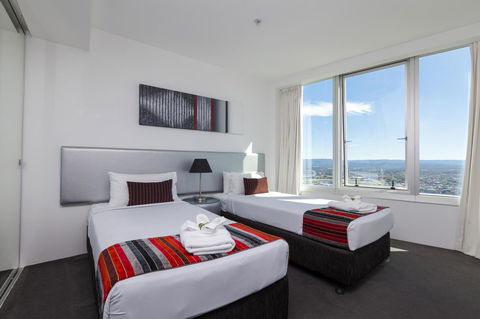 Q1 Resort & Spa - Official - Accommodation Australia 26