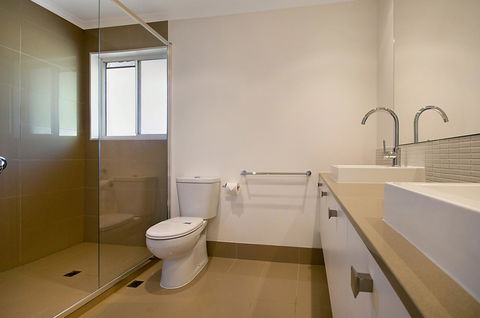 Skippers Cove Waterfront Resort - Accommodation Australia 9