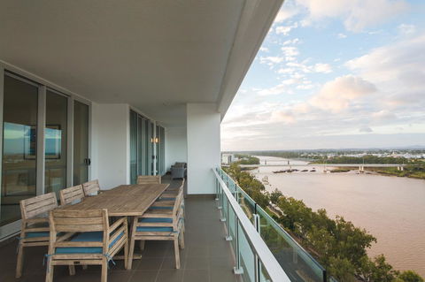 Empire Apartment Hotel Rockhampton - Accommodation Australia 1