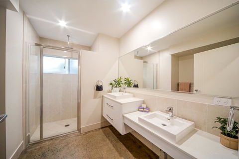 Whitsunday Luxury Homes - Local Tourism 33