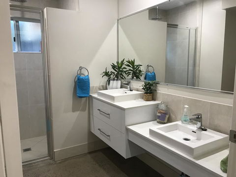 Whitsunday Luxury Homes - Local Tourism 13