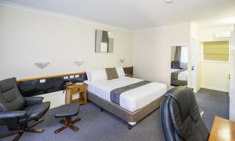 Emerald Maraboon Motor Inn - Australia Shopping 23