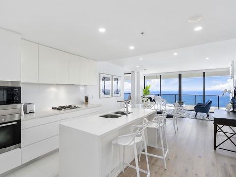 Oracle Resort Broadbeach - Gclr - Accommodation Australia 13