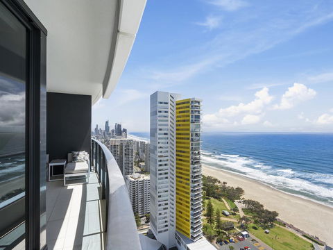 Oracle Resort Broadbeach - Gclr - Accommodation Australia 17