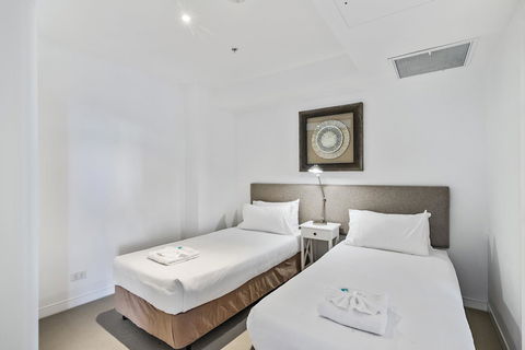 Oracle Resort Broadbeach - Gclr - Accommodation Australia 42