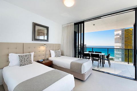 Oracle Resort Broadbeach - Gclr - Accommodation Australia 3
