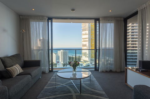 Oracle Resort Broadbeach - Gclr - Accommodation Australia 40
