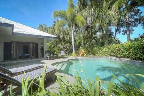 Tranquility By The Course Port Douglas - Accommodation Australia 2
