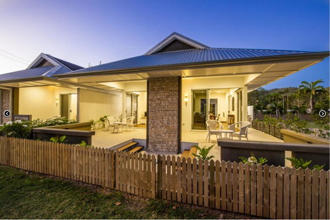 Reflections Amber Villa 3 - Accommodation Australia 9