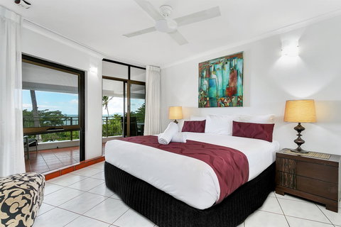 Roydon Beachfront Apartments - Accommodation Australia 22