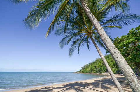 Roydon Beachfront Apartments - Accommodation Australia 26