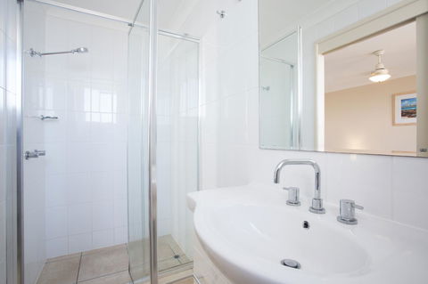 Headland Tropicana Resort - Accommodation Australia 41