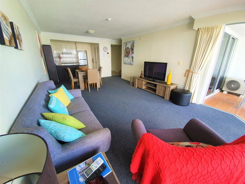 Broadbeach Holiday Apartments - Accommodation Australia 30