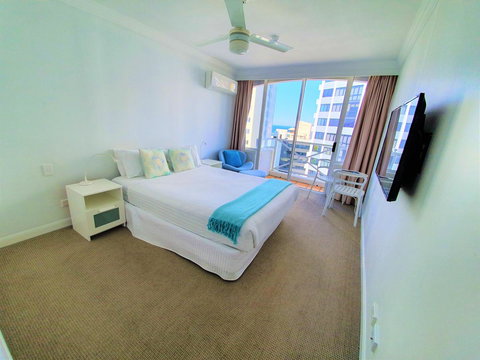 Broadbeach Holiday Apartments - Accommodation Australia 19