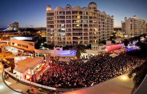 Broadbeach Holiday Apartments - Accommodation Australia 39