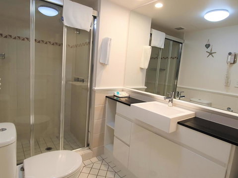 Broadbeach Holiday Apartments - Accommodation Australia 5