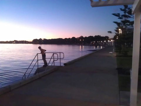 Proximity Waterfront Apartments - Accommodation Australia 40