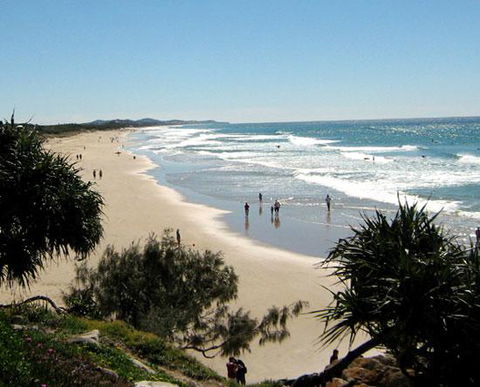 Beach House On Jones Parade, Central Coolum Beach - Local Tourism 15