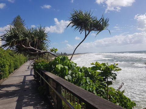 Beach House On Jones Parade, Central Coolum Beach - Local Tourism 12