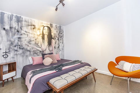 The Pink Hotel Coolangatta - Accommodation Australia 13