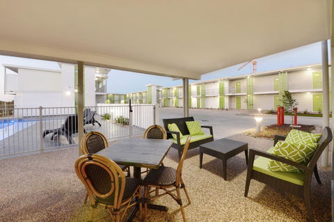Mackay Oceanside Central Hotel Official - Accommodation Australia 19